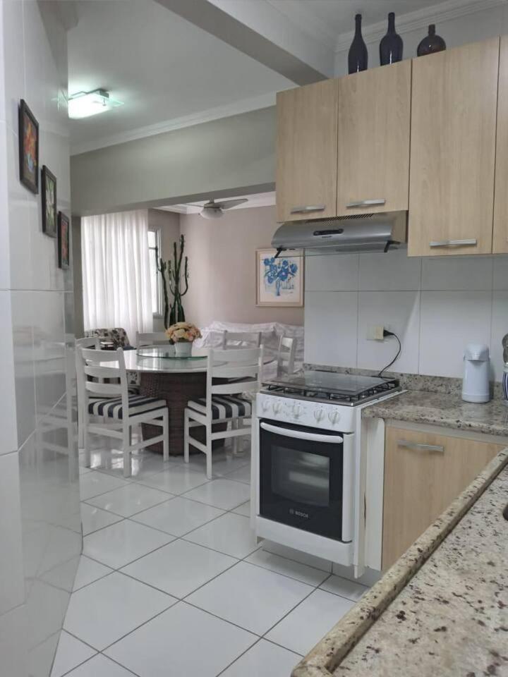 Apartmán Apartamento completo na calçada da praia Guarujá Exteriér fotografie