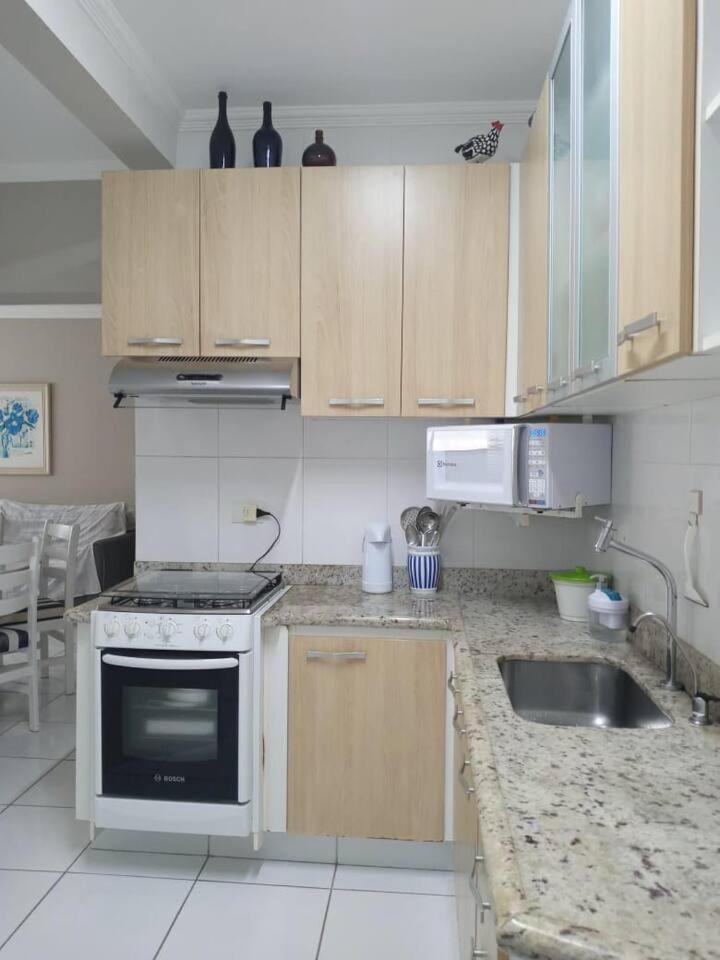 Apartmán Apartamento completo na calçada da praia Guarujá Exteriér fotografie